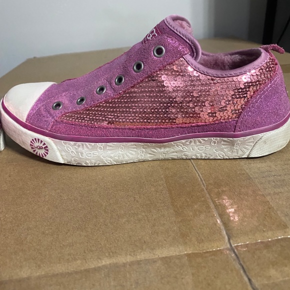 Ugg Sneakers - Picture 2 of 5